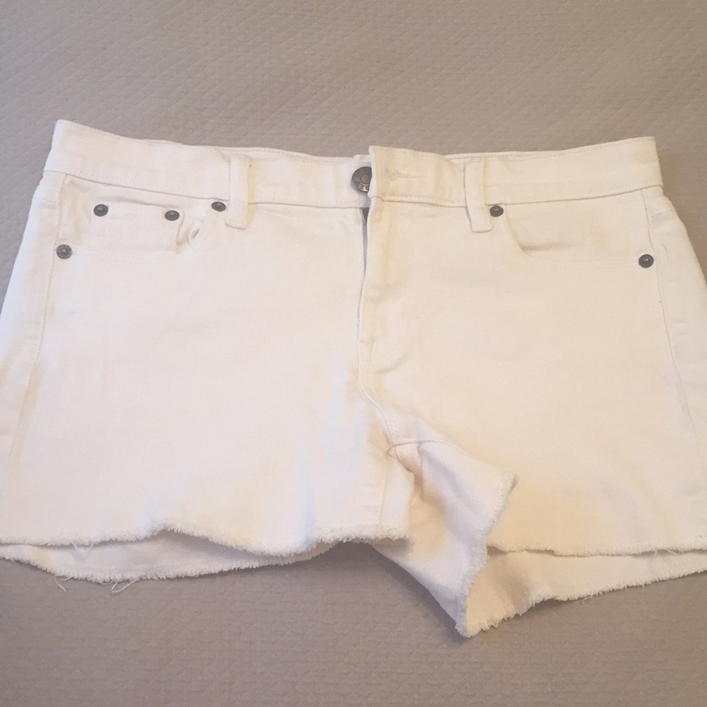 J crew cut off shorts. Stretch. Cream. Size 26